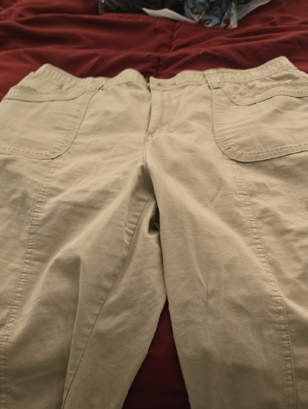 C EST 1946 Beige Cargo Capris with Drawstring Hems - Picture 3 of 6